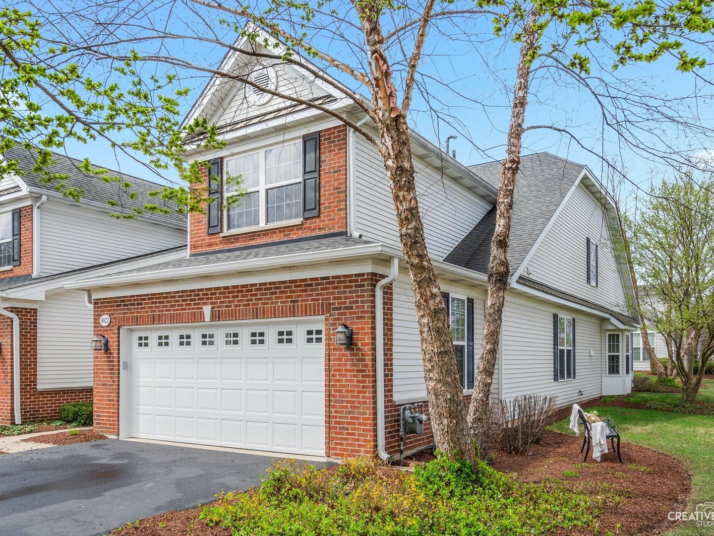 Property Photo: 1022 Broadmoor Drive IL 60124