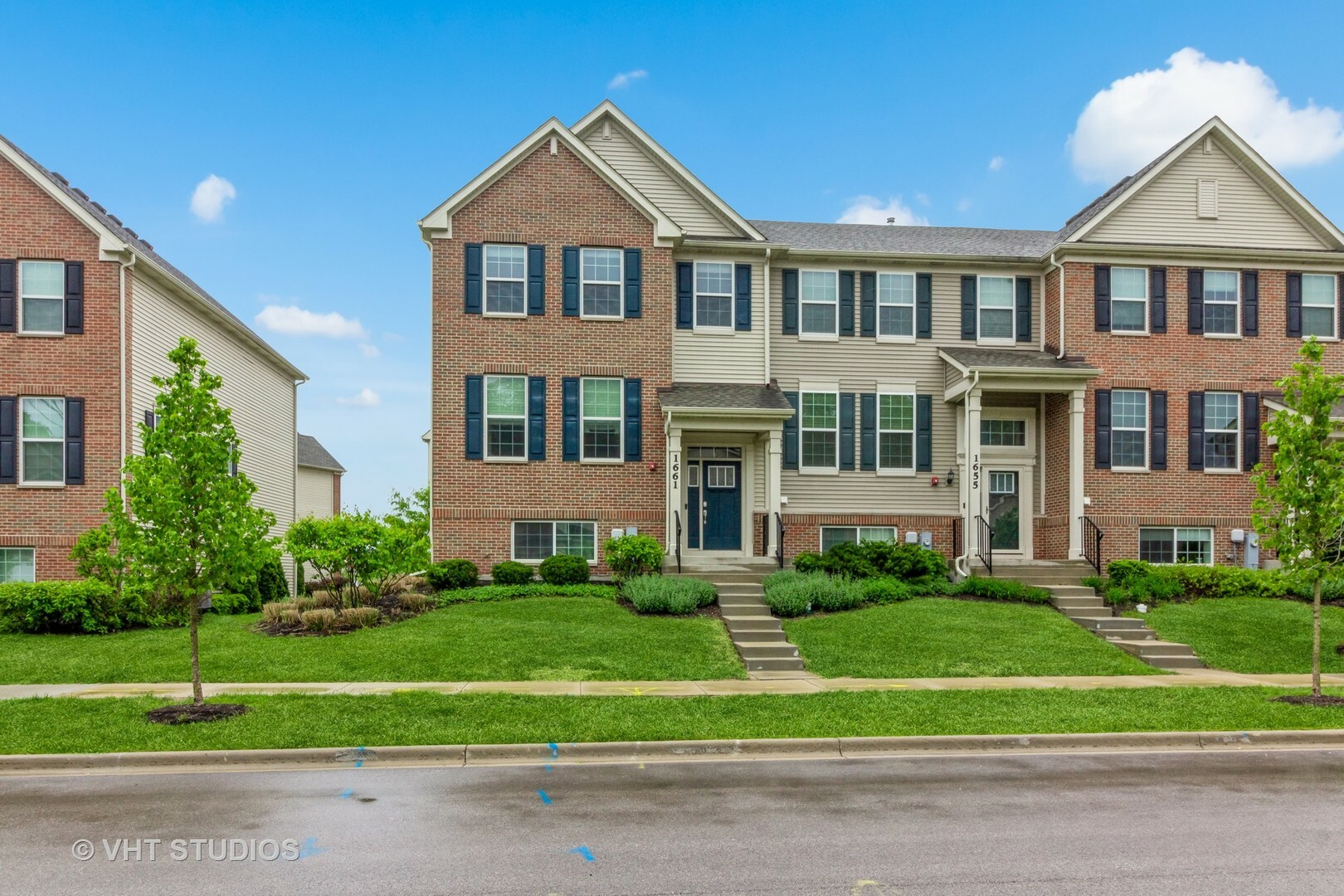 Property Photo: 1661 Carlstedt Drive IL 60510