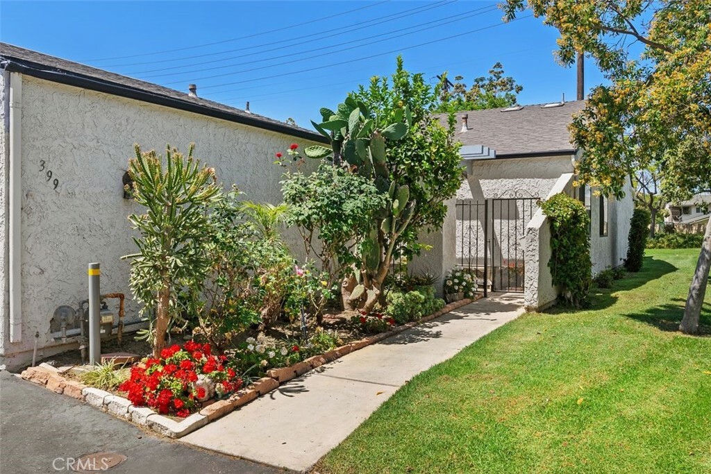 Property Photo: 399 N Ironpike Circle 18 CA 92807
