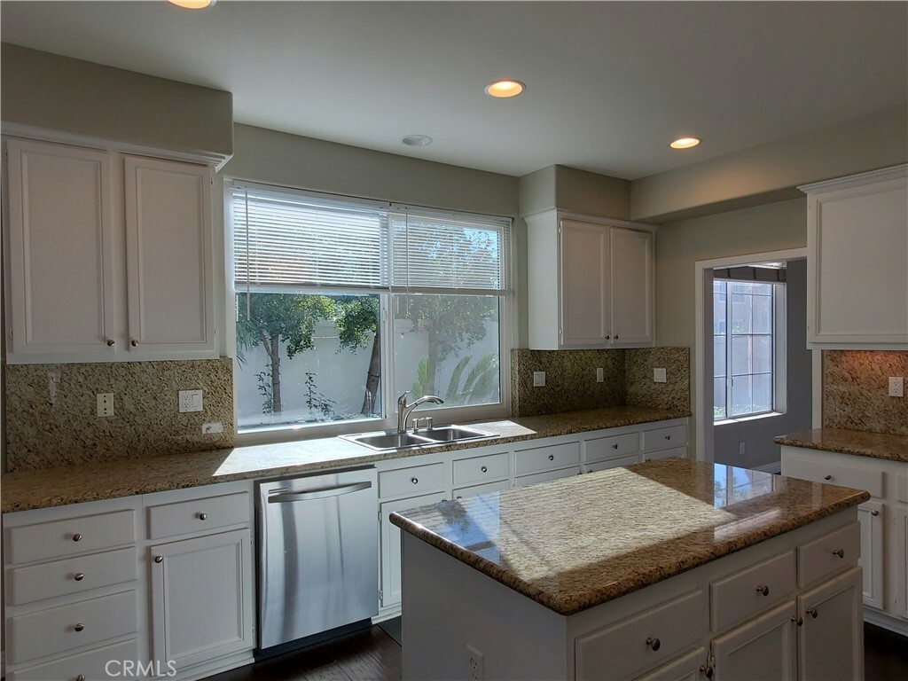 Property Photo: 12 Santa Rida CA 92606