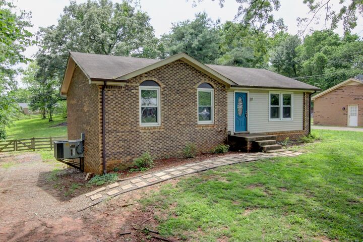 Property Photo:  367 Welchwood Dr  TN 37040 