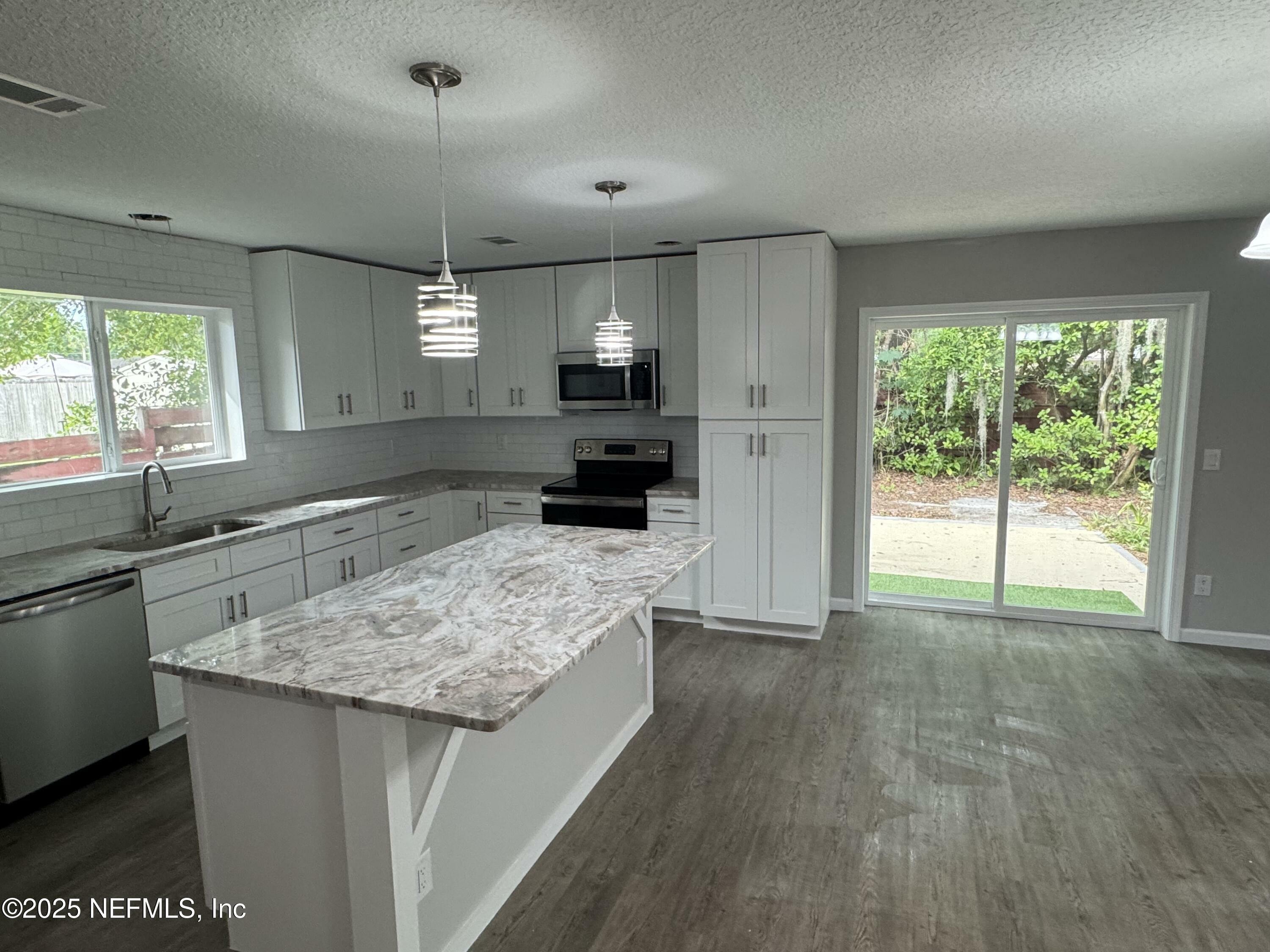 Property Photo: 8151 Ladoga Avenue FL 32217