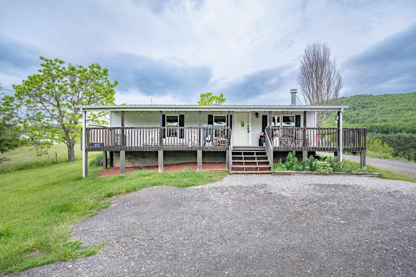 Property Photo:  5877 Cumberland Gap Road  VA 24128 