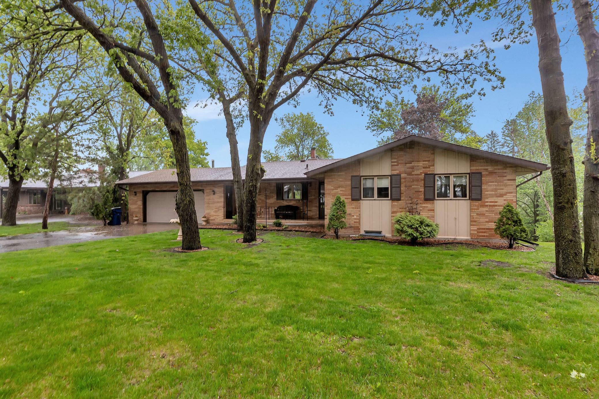 Property Photo: 2916 Golf View Court MN 56301