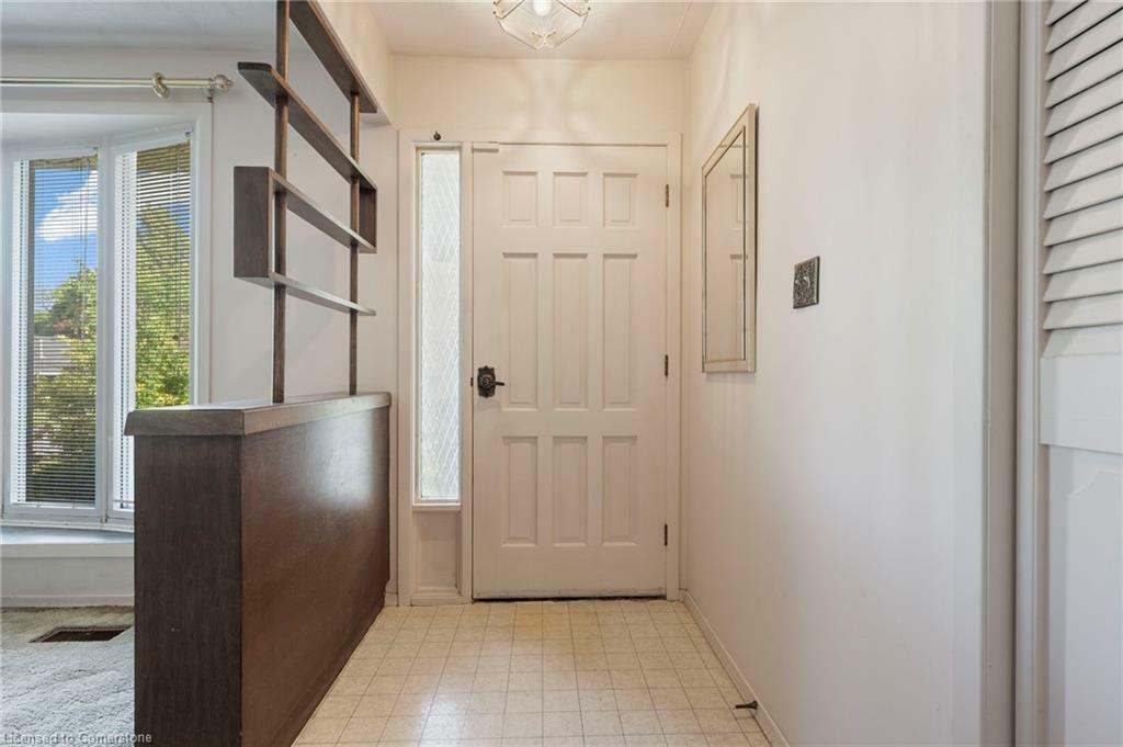 Property Photo: 8 Grenada Drive ON N3Y 3E7