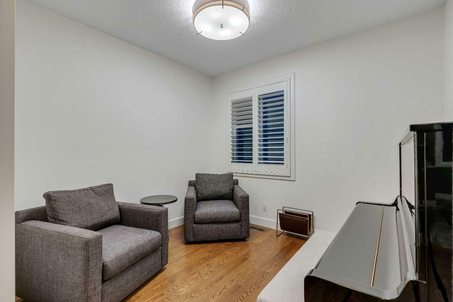 Property Photo: 214 Mahogany Bay SE AB T3M 0Y1