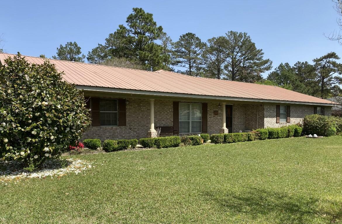 Property Photo:  1107 Sioux St  LA 70634 