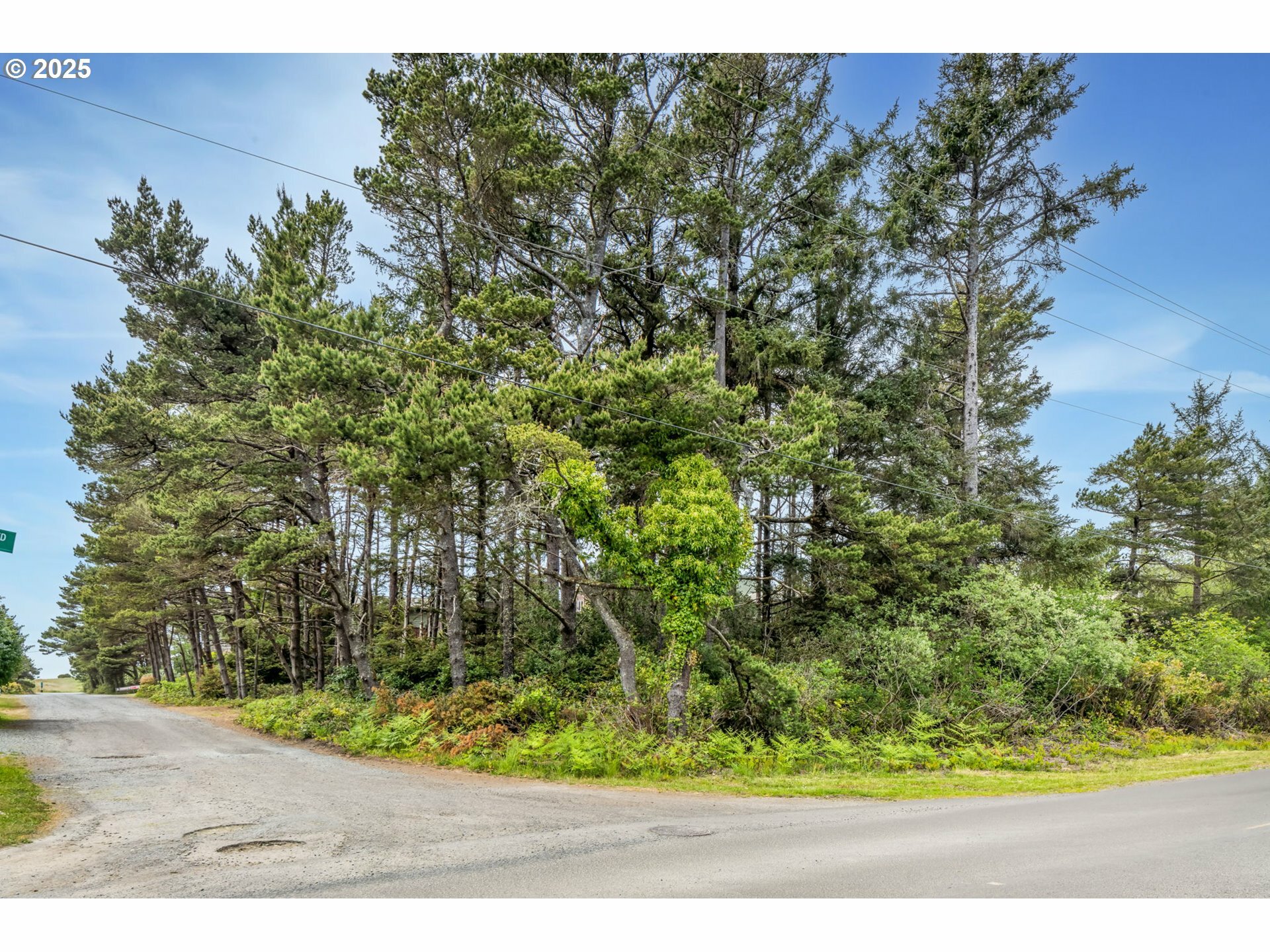 Property Photo: Pelican Ln OR 97130