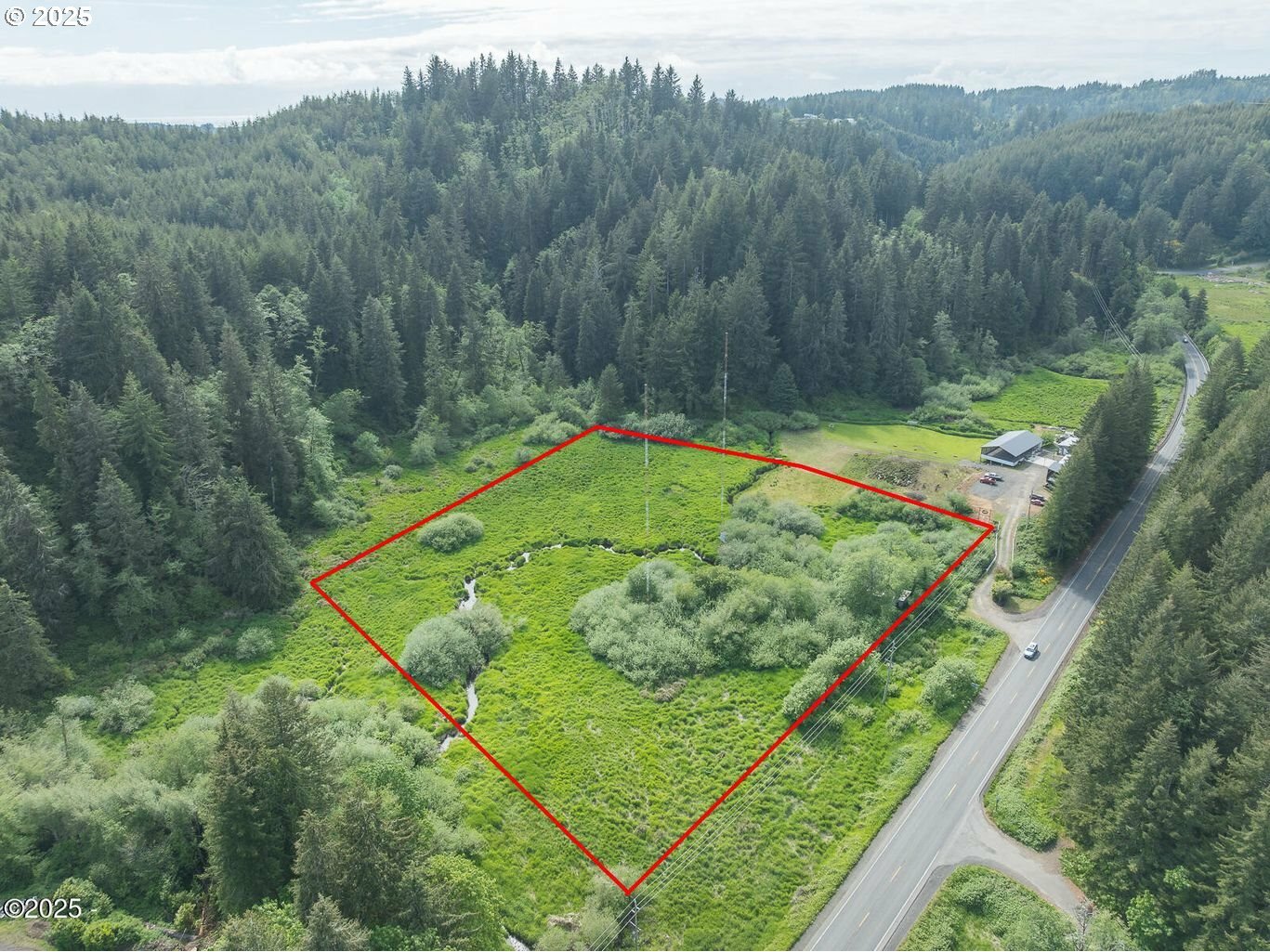 Property Photo: 3422 Hwy 20 OR 97391