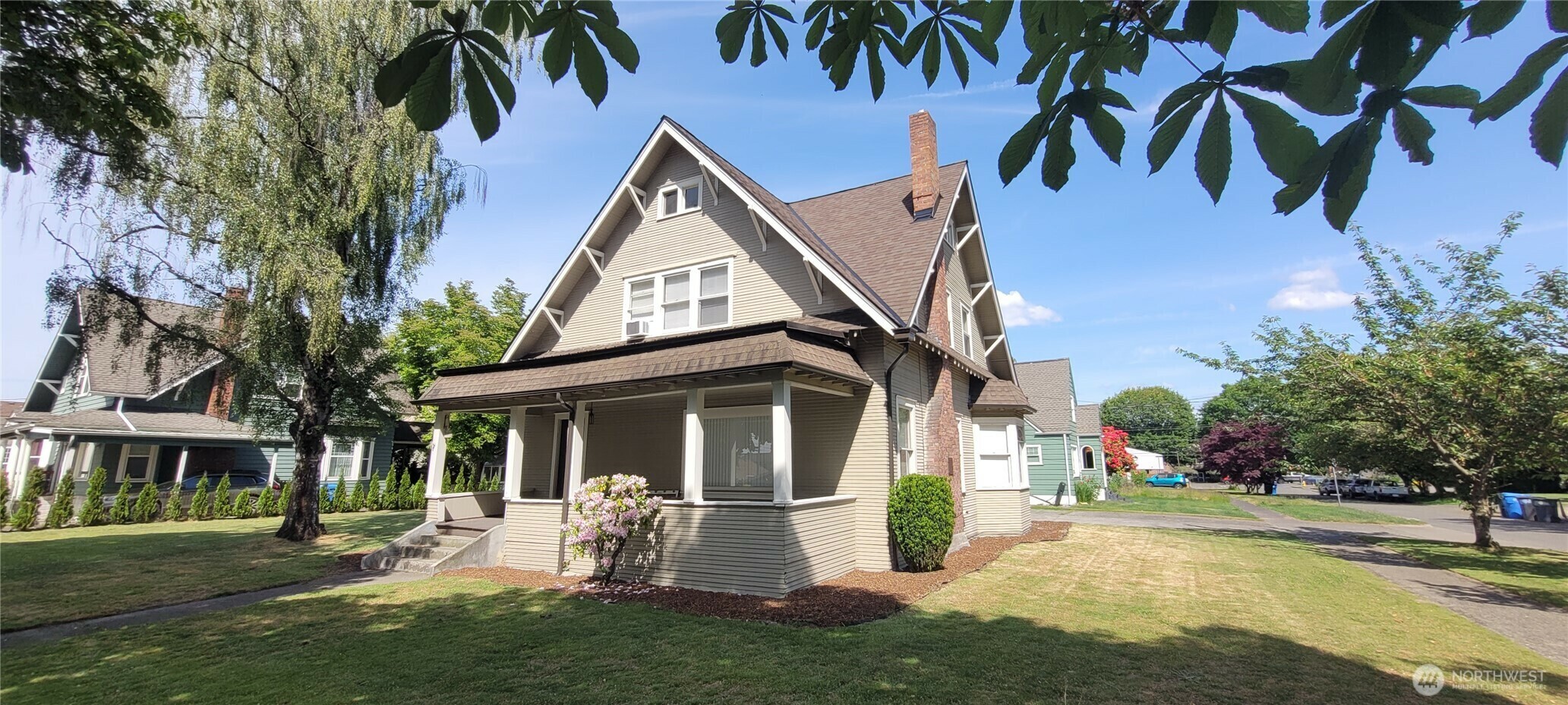 Property Photo: 603 2nd Street NW WA 98371