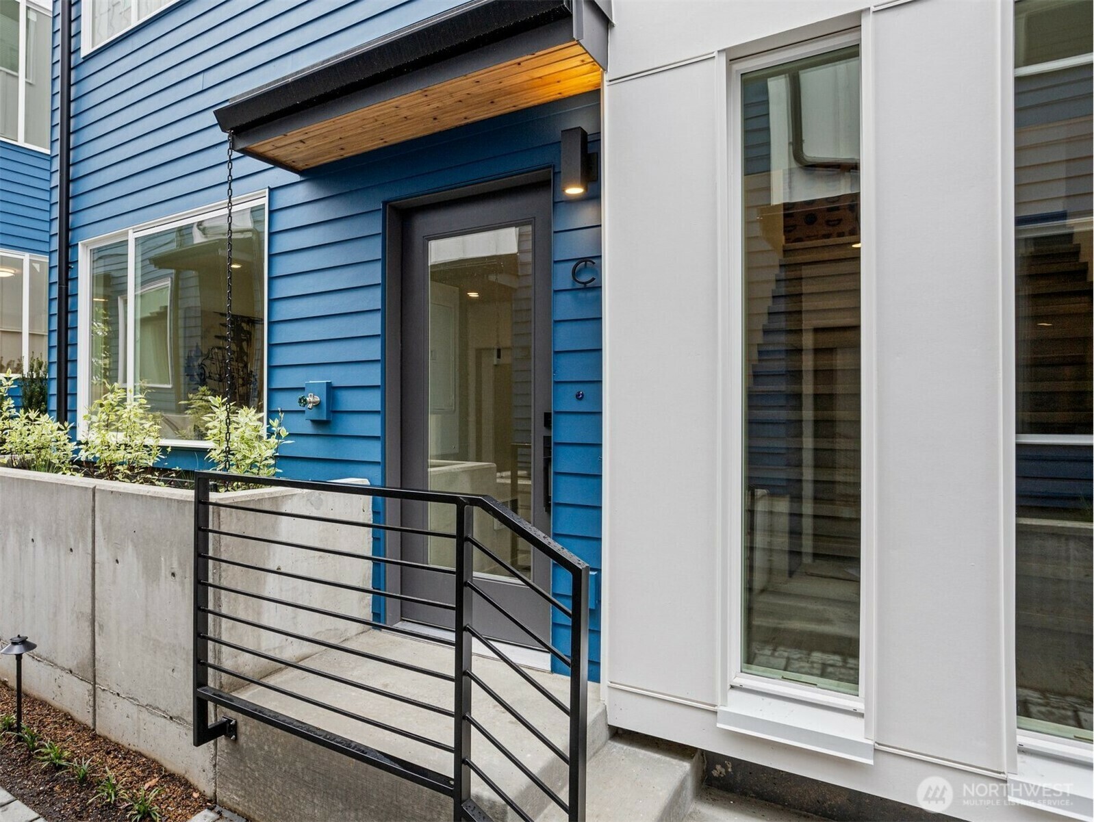 Property Photo:  2523  29th Avenue S A  WA 98144 