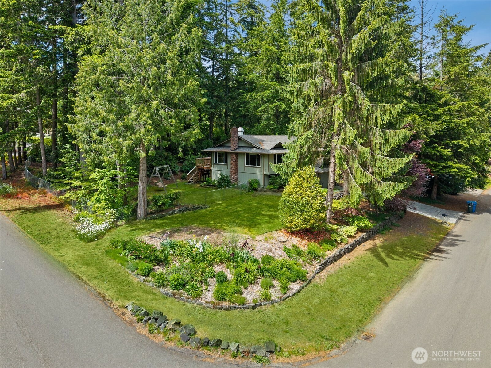 Property Photo: 4122 69th Avenue Ct NW WA 98335