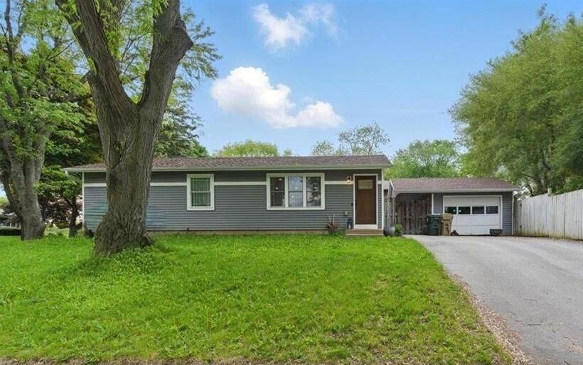 Property Photo:  5 Daffodil Lane  WI 53714 