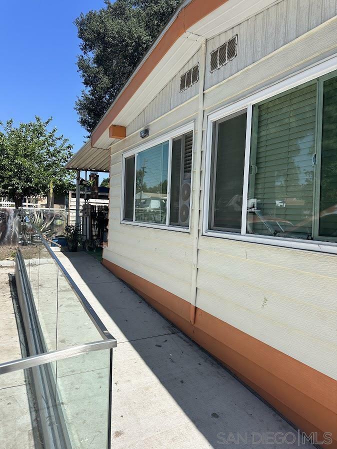 Property Photo:  15613 Hawley Ct  CA 92021 