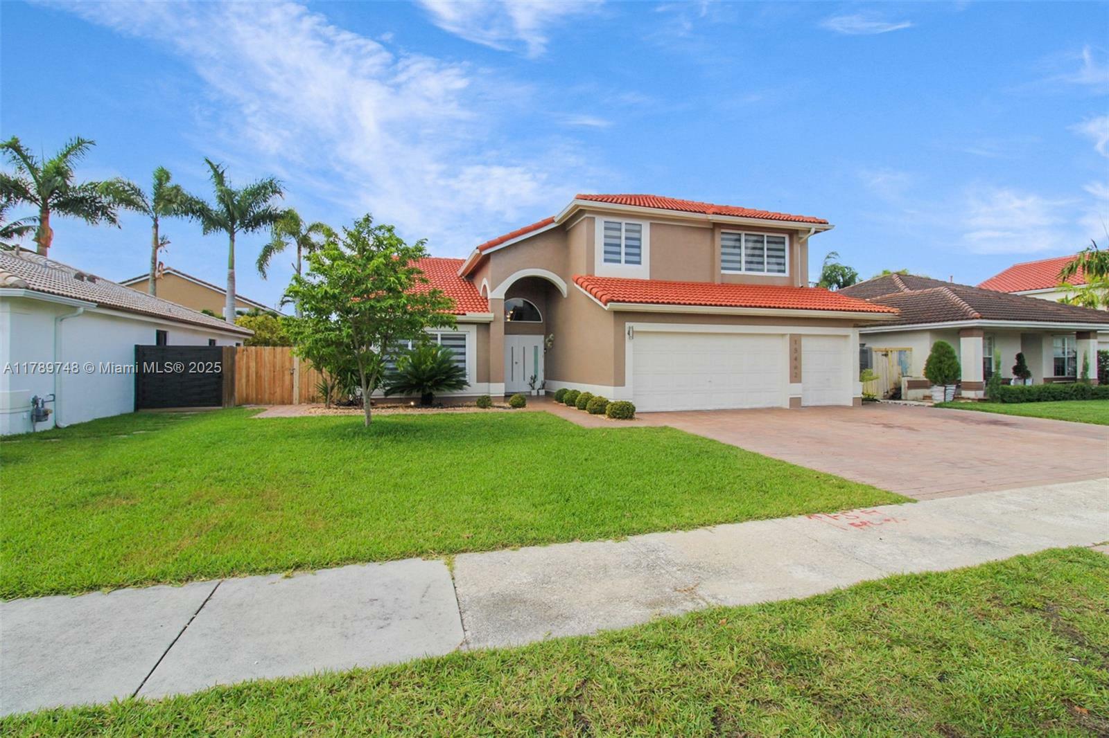 Property Photo: 15462 SW 147th St FL 33196