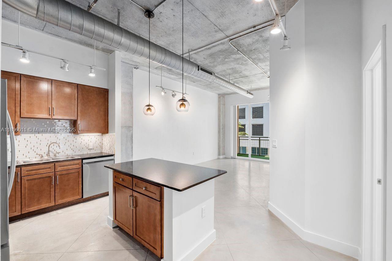 Property Photo: 2001 Biscayne Blvd 2308 FL 33137