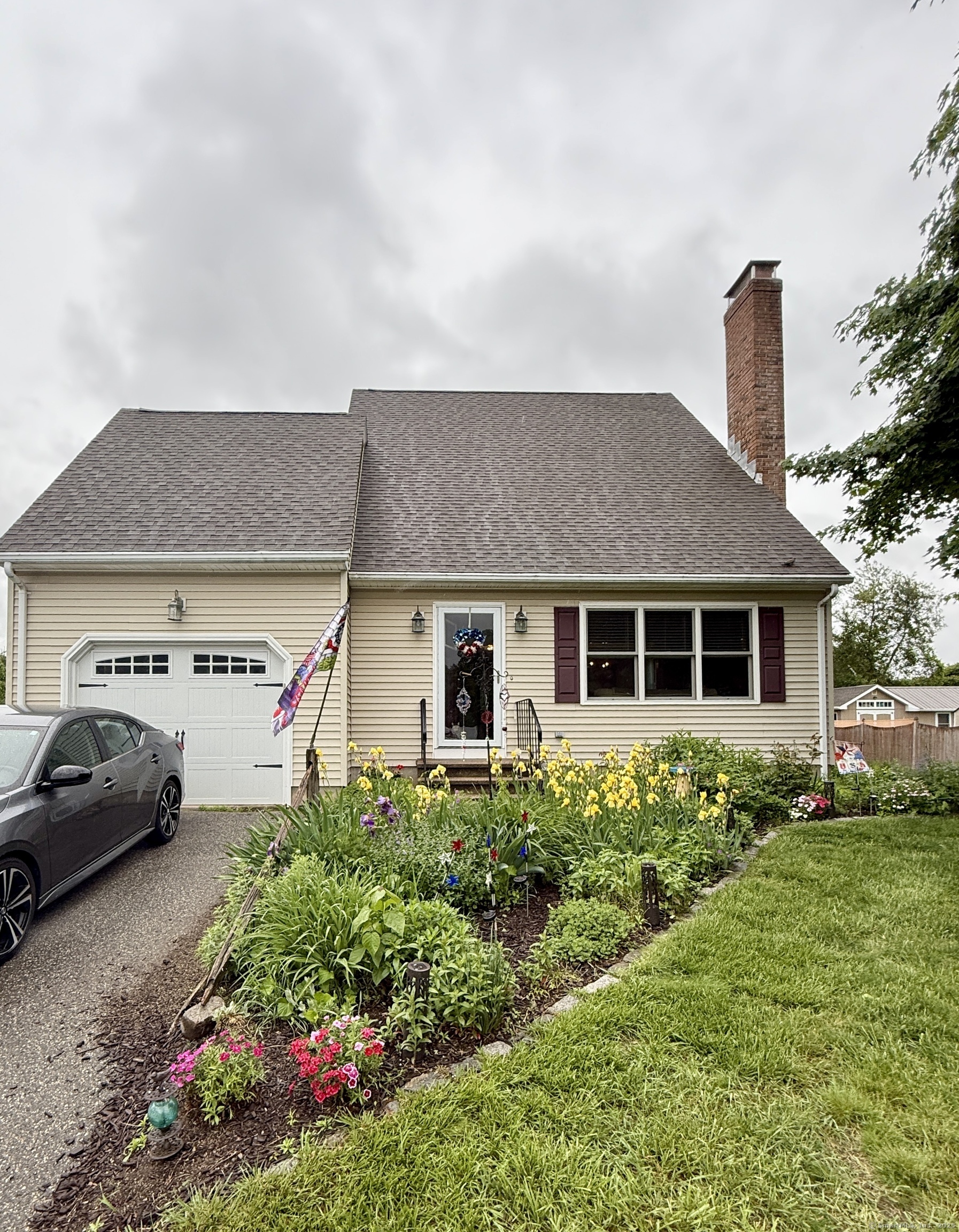 Property Photo: 58 Spruceland Road CT 06082