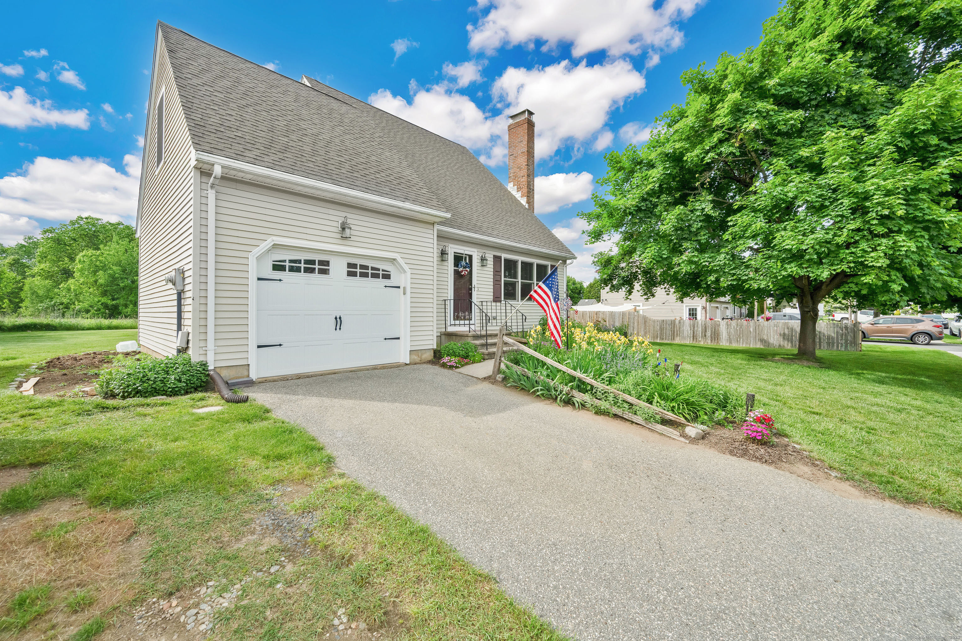 Property Photo: 58 Spruceland Road CT 06082