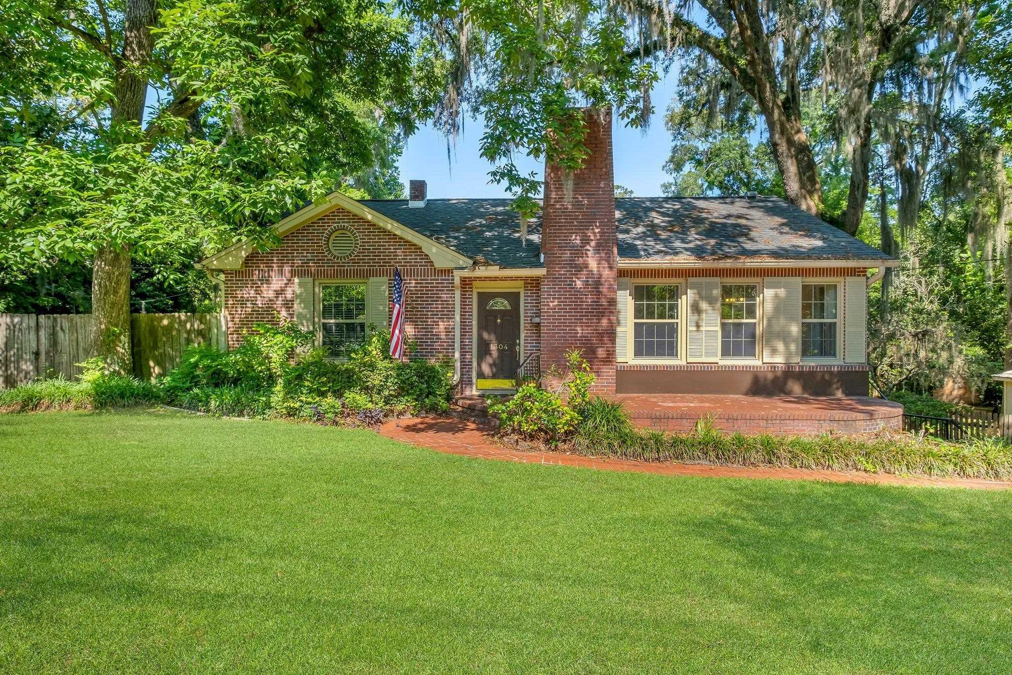 Property Photo: 1304 Mitchell Avenue FL 32303