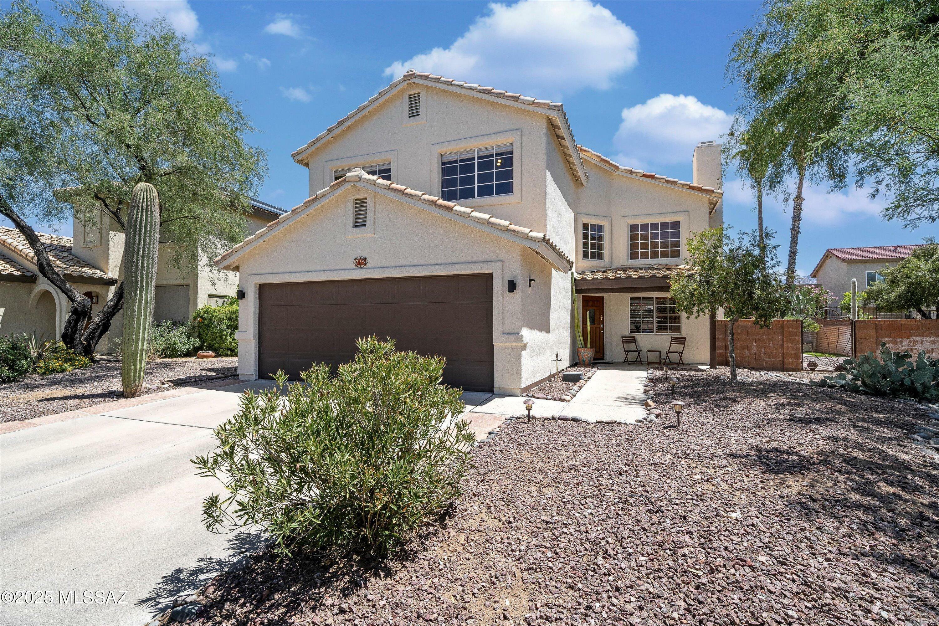 Property Photo: 715 W Annandale Way AZ 85737