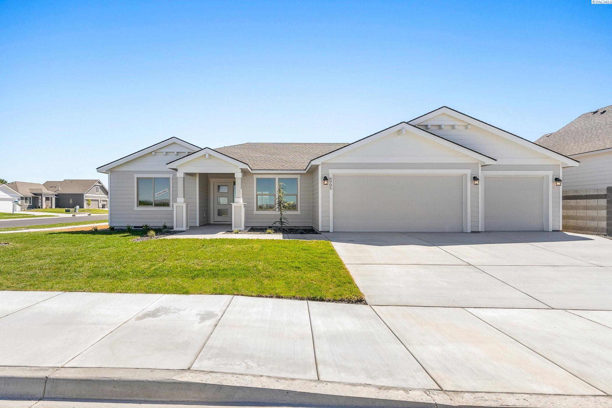 Property Photo:  6905 Road 108  WA 99301 