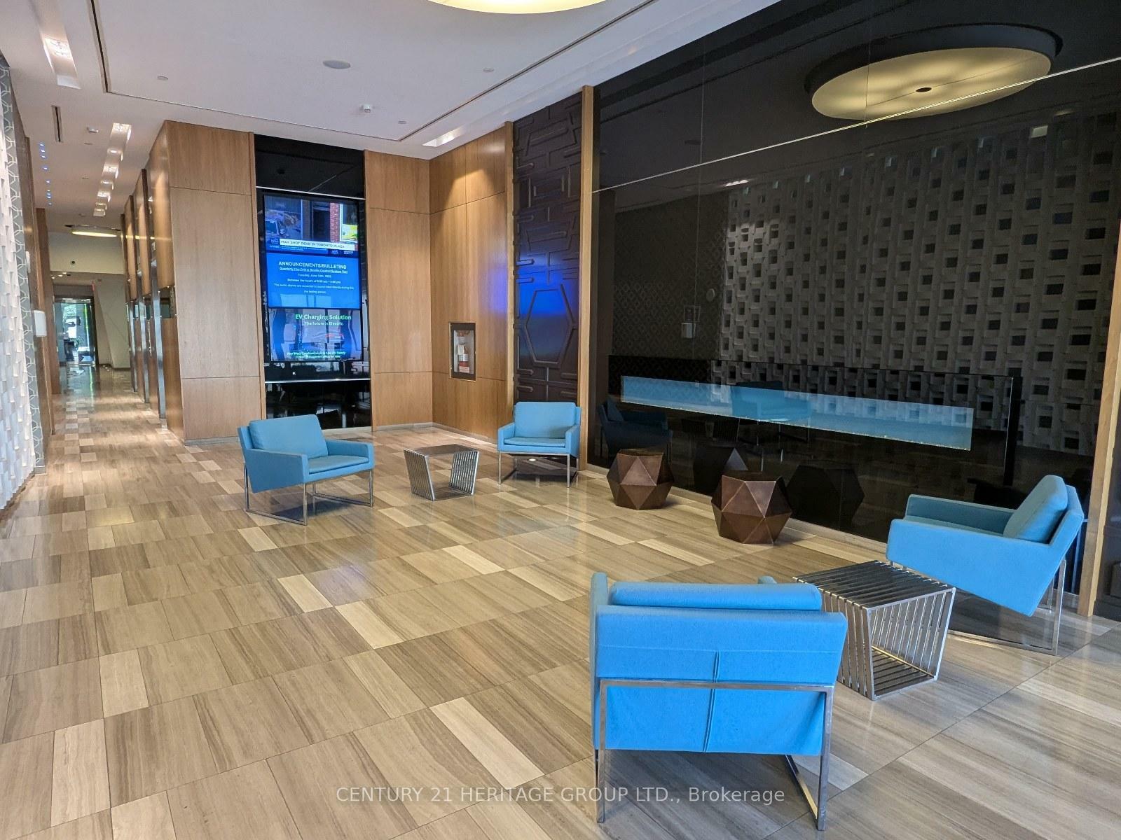Property Photo:  36 Park Lawn Road 2202  ON M8V 0E5 