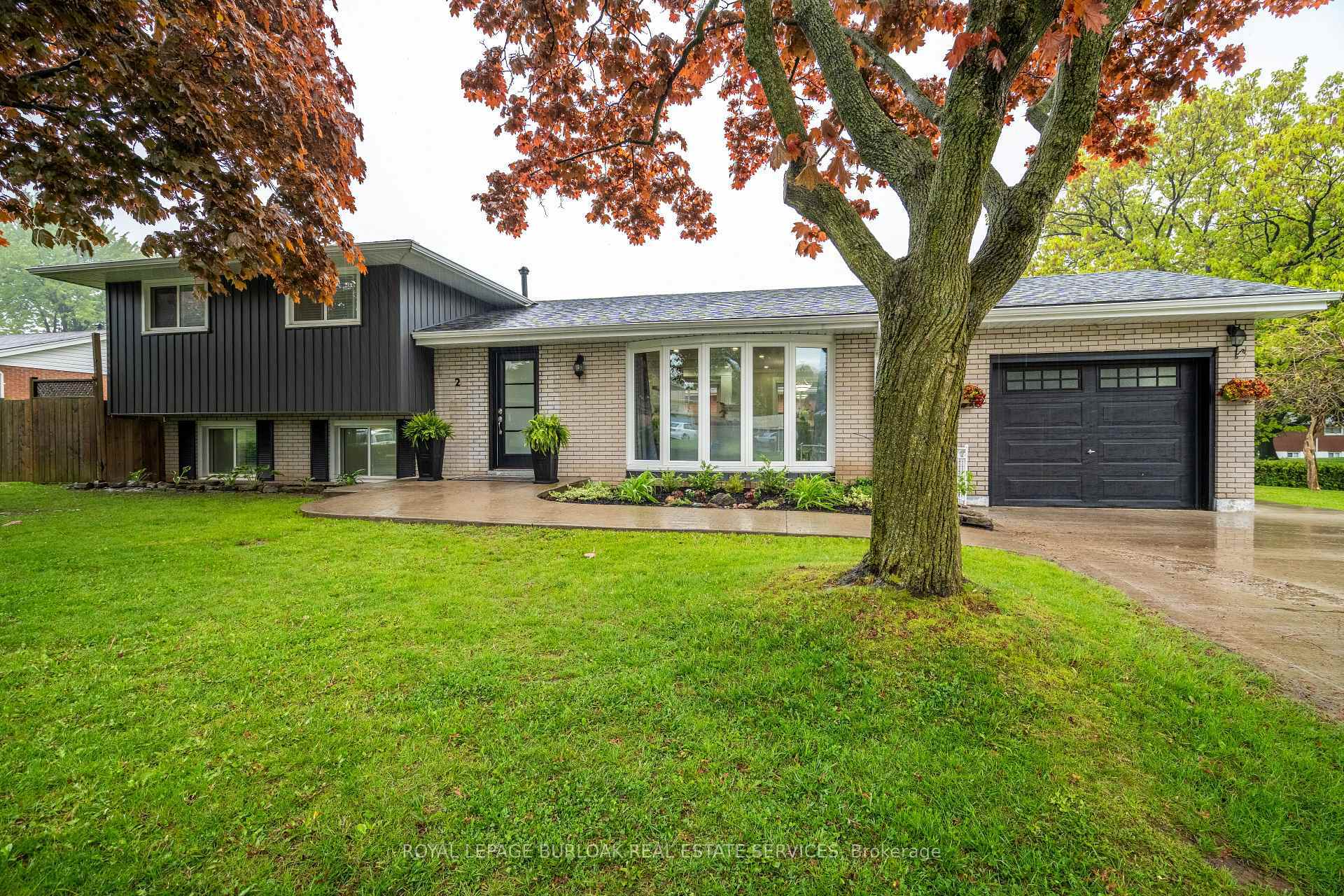 Property Photo: 2 Lynford Avenue ON L9A 2L7