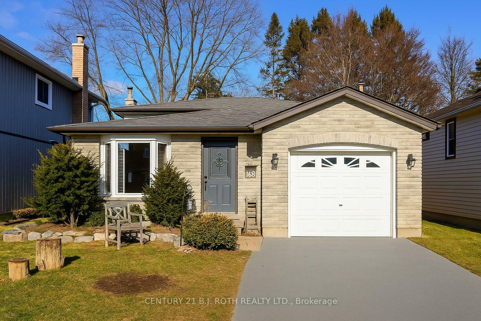 Property Photo: 46 Ridgeway Avenue ON L4N 5L2