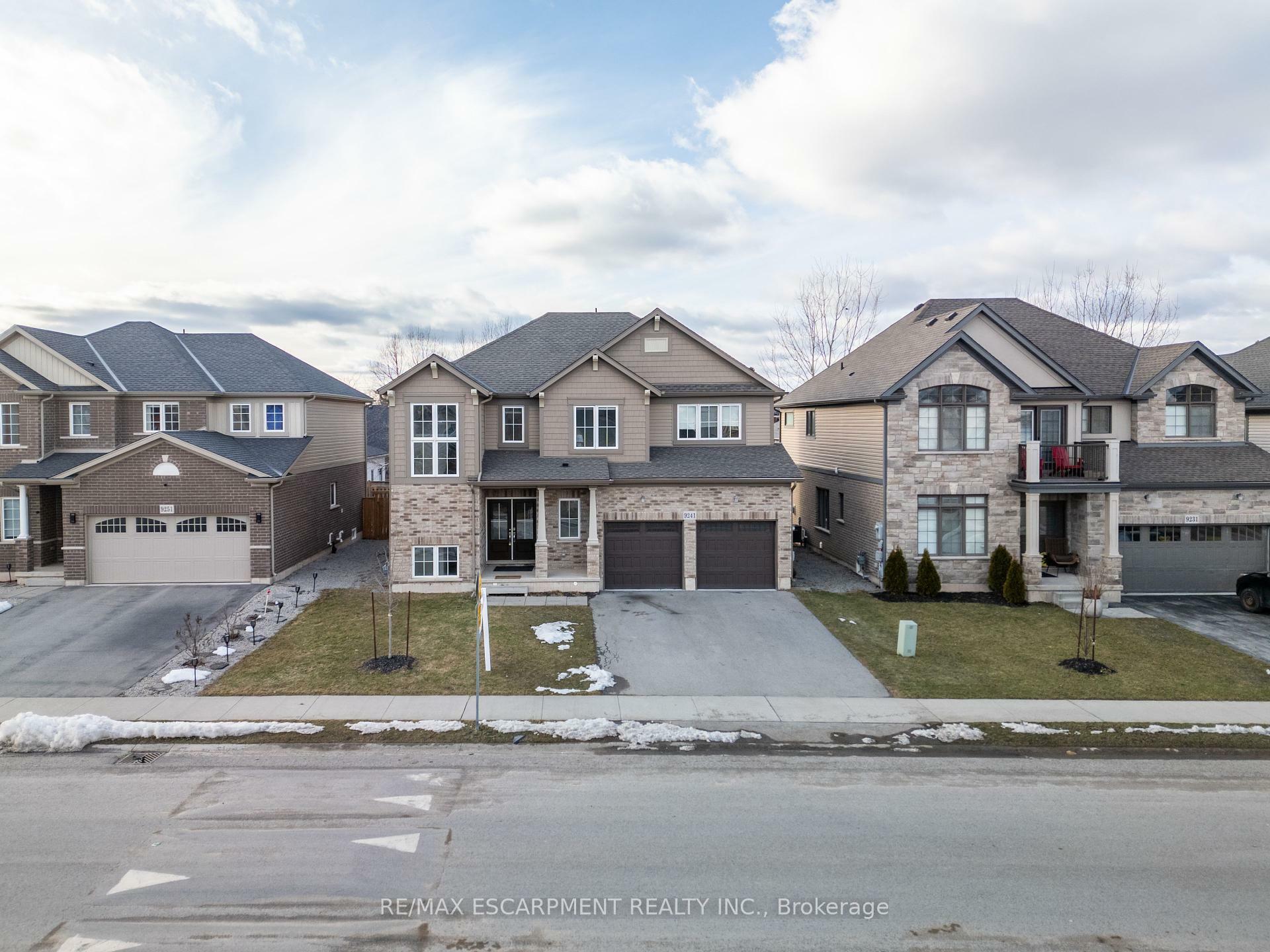 Property Photo: 9241 Tallgrass Avenue ON L2G 0Y2