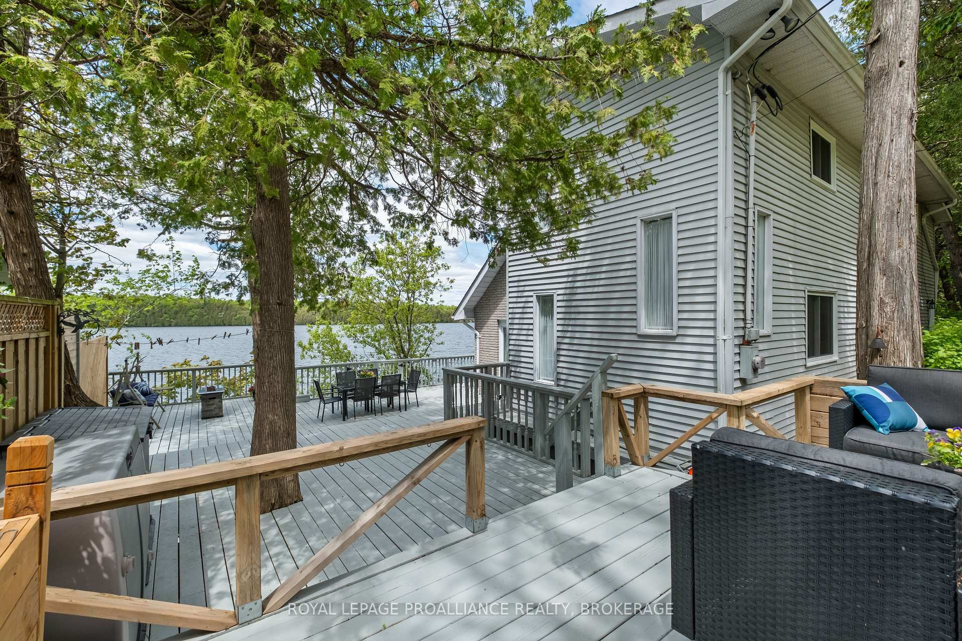 Property Photo: 1020 Lark Lane ON K0H 1X0