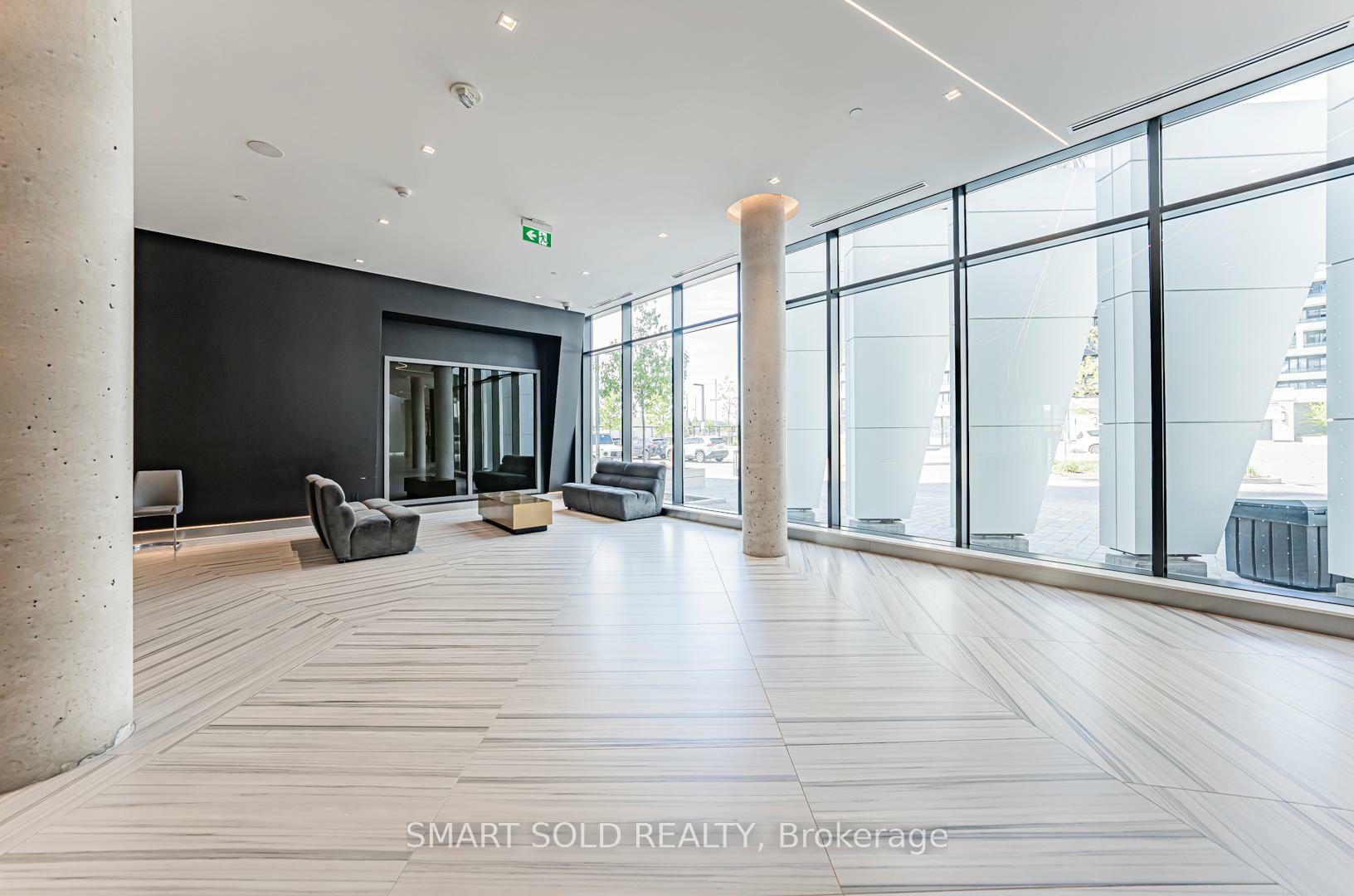 Property Photo: 8 Water Walk Drive 3007 ON L3R 6L4