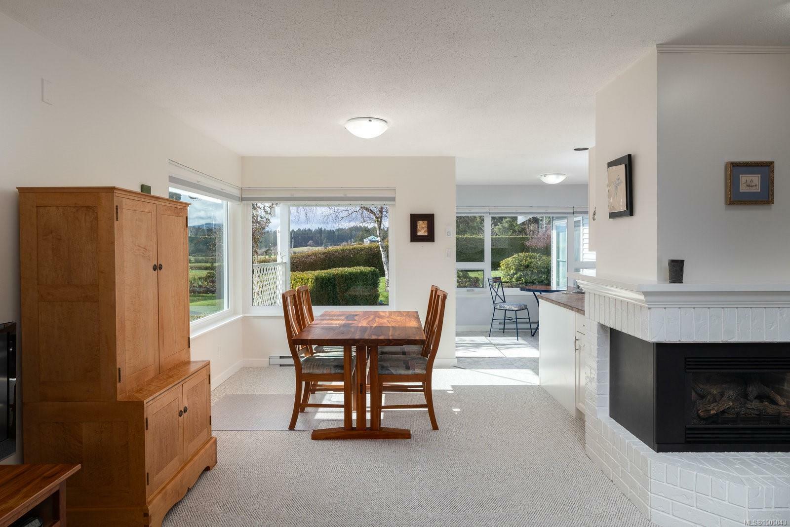 Property Photo: 3715 Arbutus Dr N BC V8H 0K8