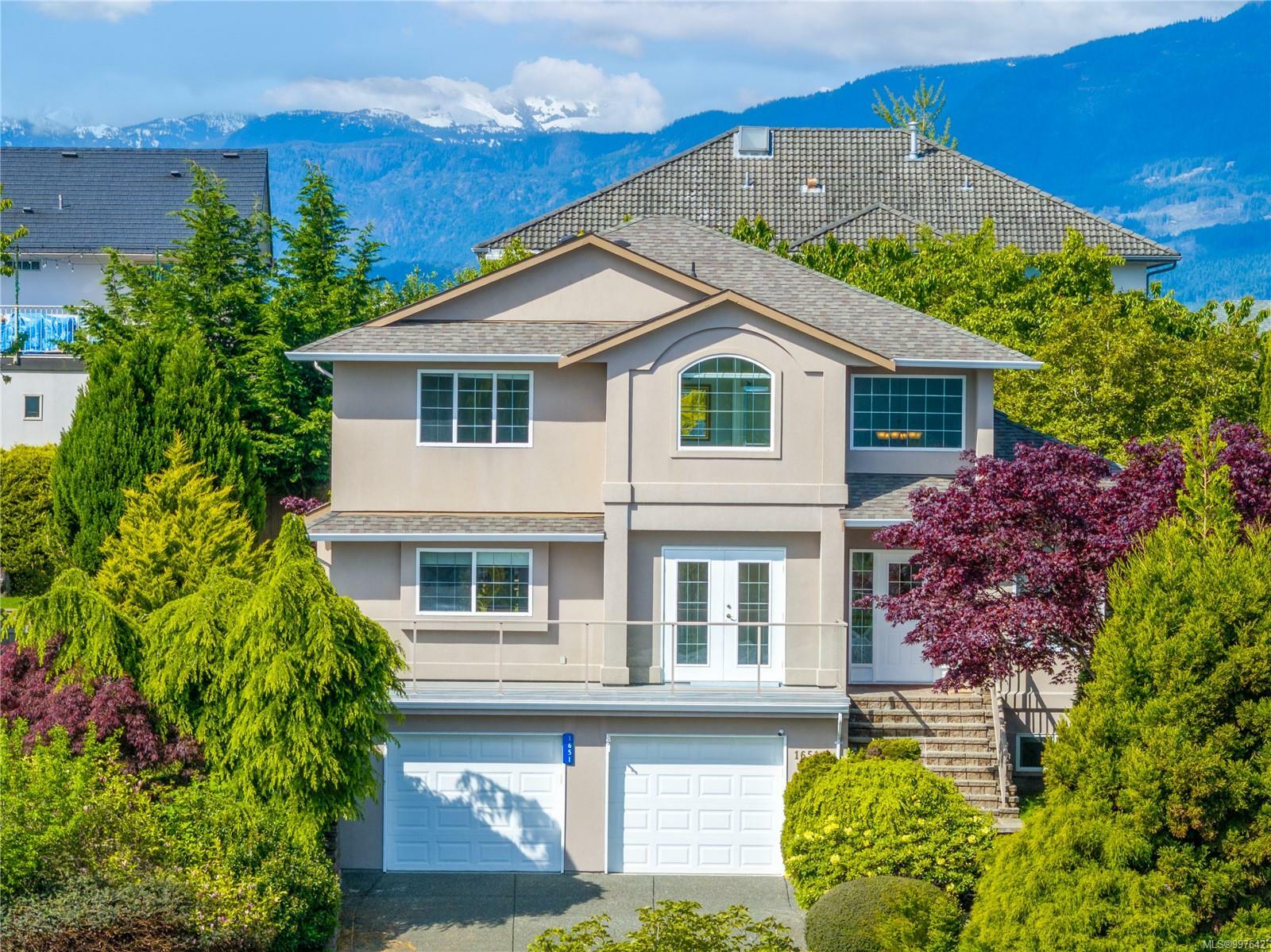 Property Photo: 1651 Swan Cres BC V9N 9A7