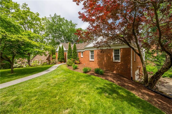 Property Photo: 1580 Williamsburg Rd PA 15243