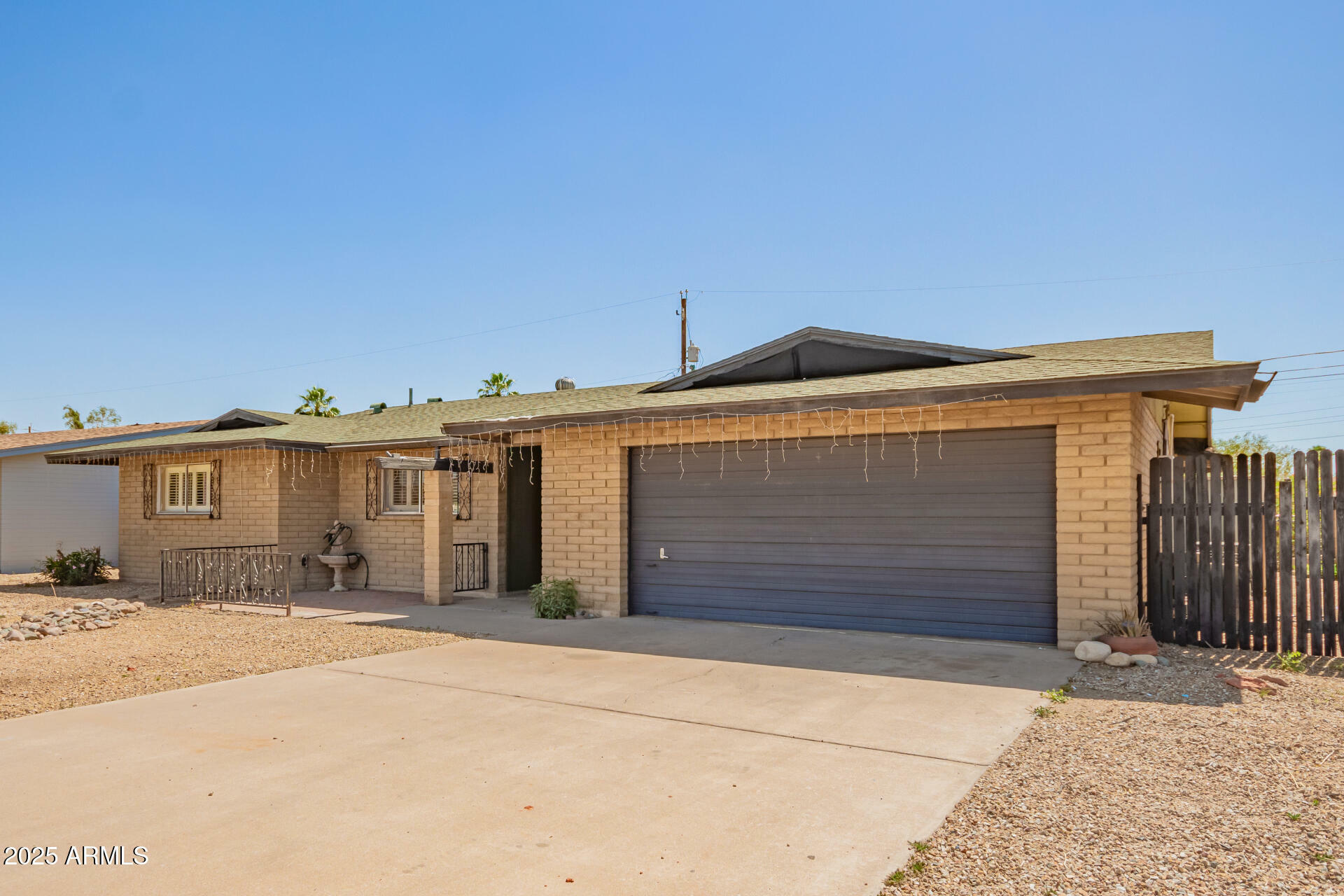 Property Photo: 3825 W Royal Palm Road AZ 85051
