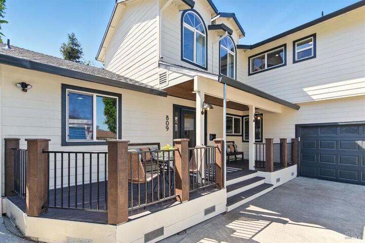 Property Photo:  809 Paula Lane  CA 94952 