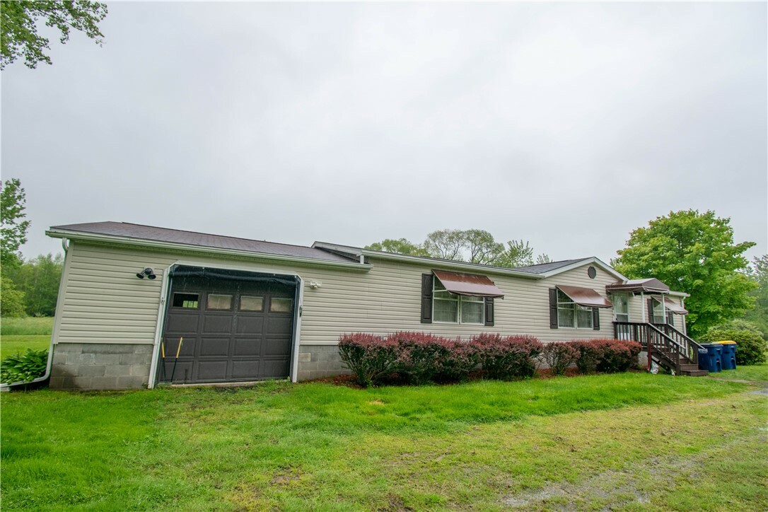 Property Photo: 6039 Manley Drive NY 13143