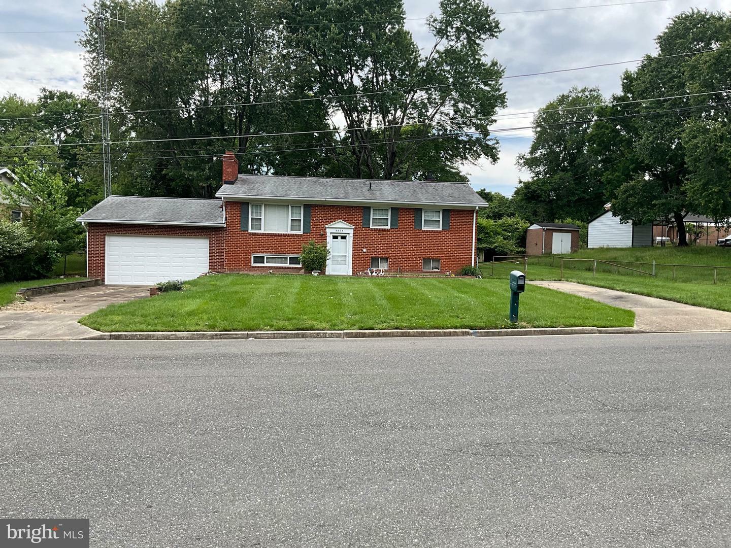 Property Photo:  9505 Queensway Road  MD 20772 