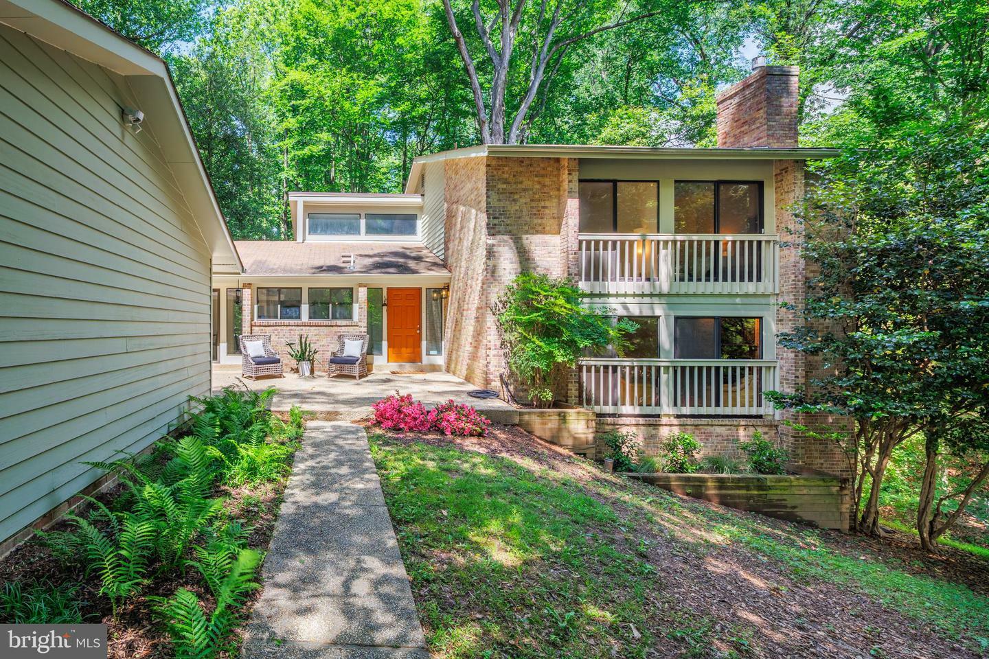 Property Photo: 6921 Carlynn Court MD 20817