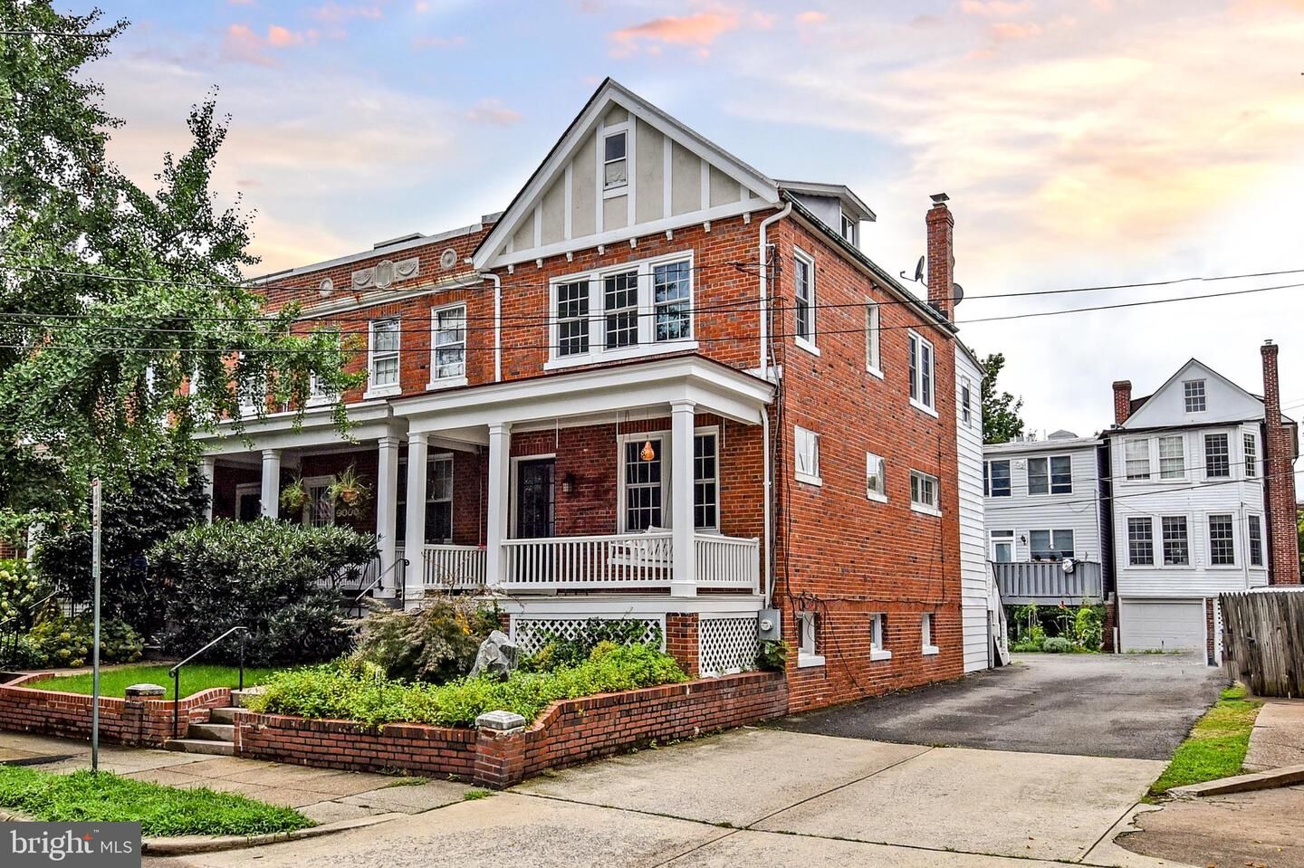 Property Photo:  2426 Observatory Place NW  DC 20007 