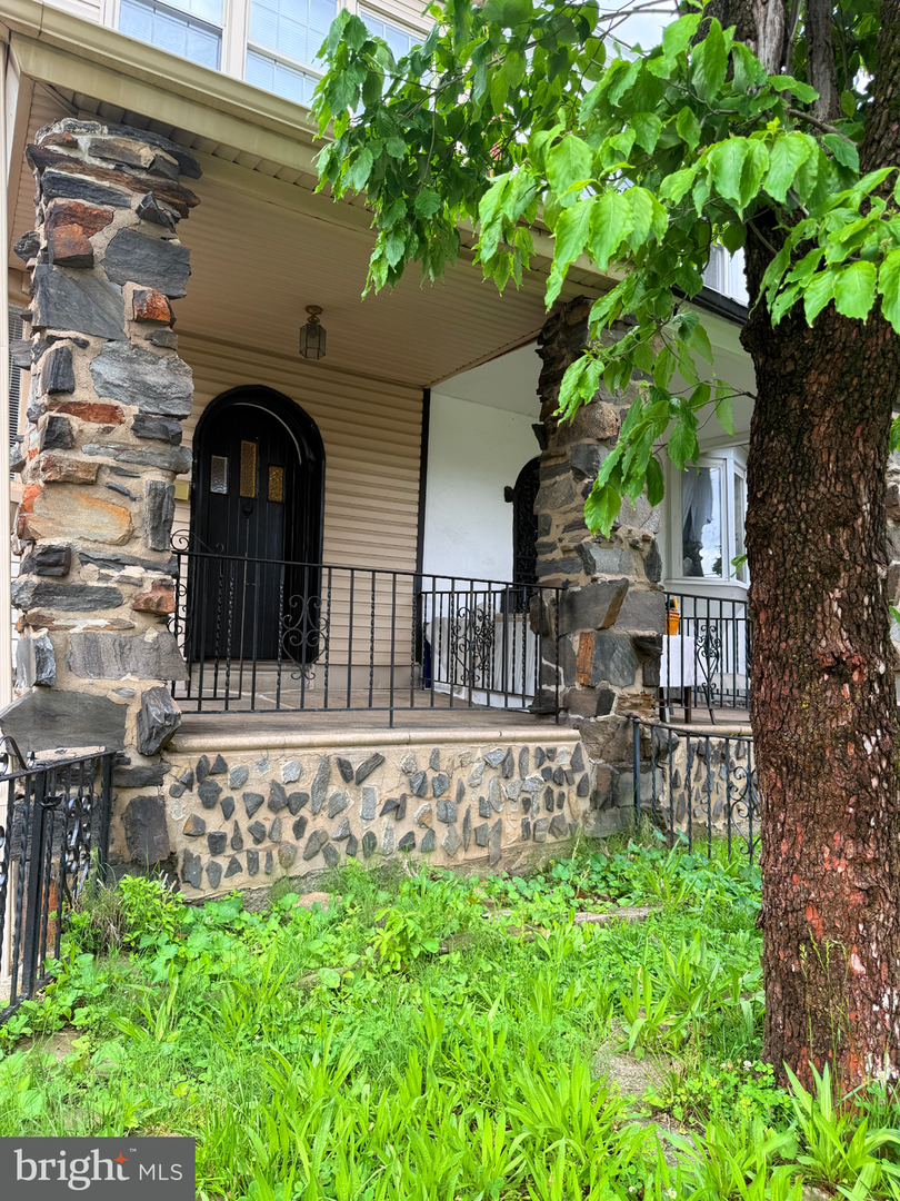 Property Photo: 6637 Malvern Avenue PA 19151