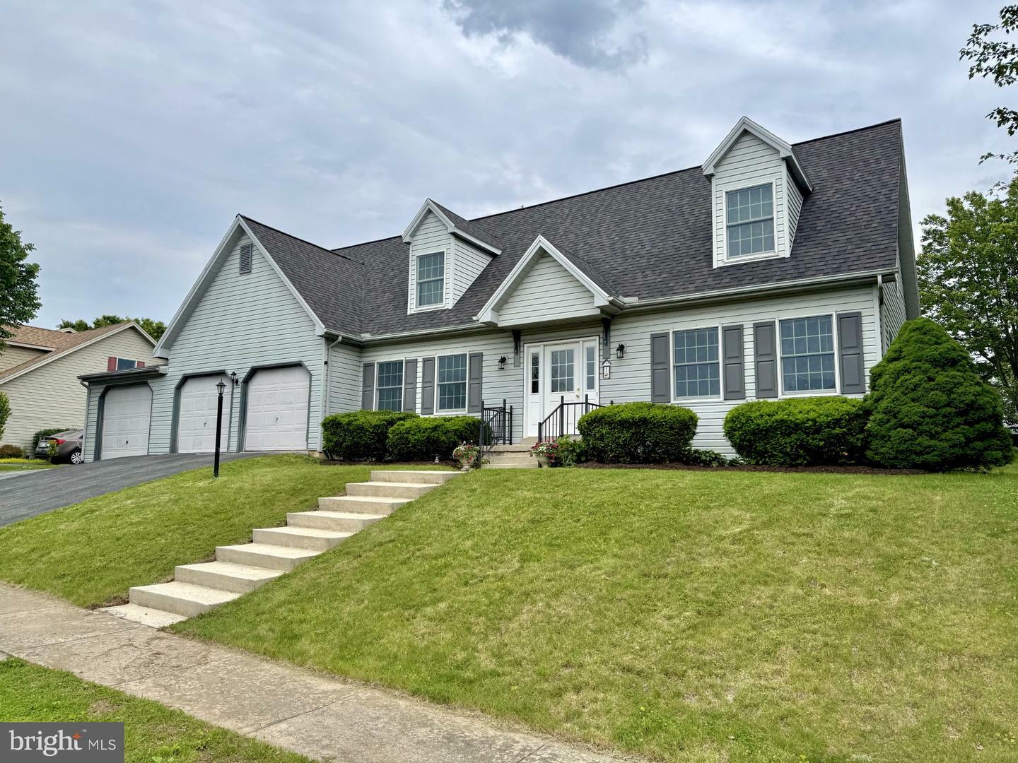 Property Photo: 1 Grandview Court PA 17055