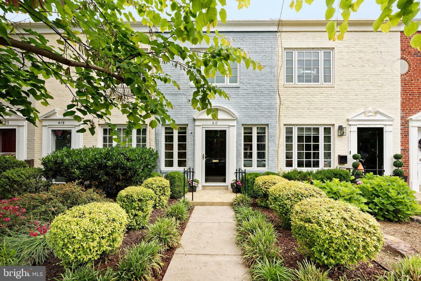 Property Photo: 417 Gibbon Street VA 22314