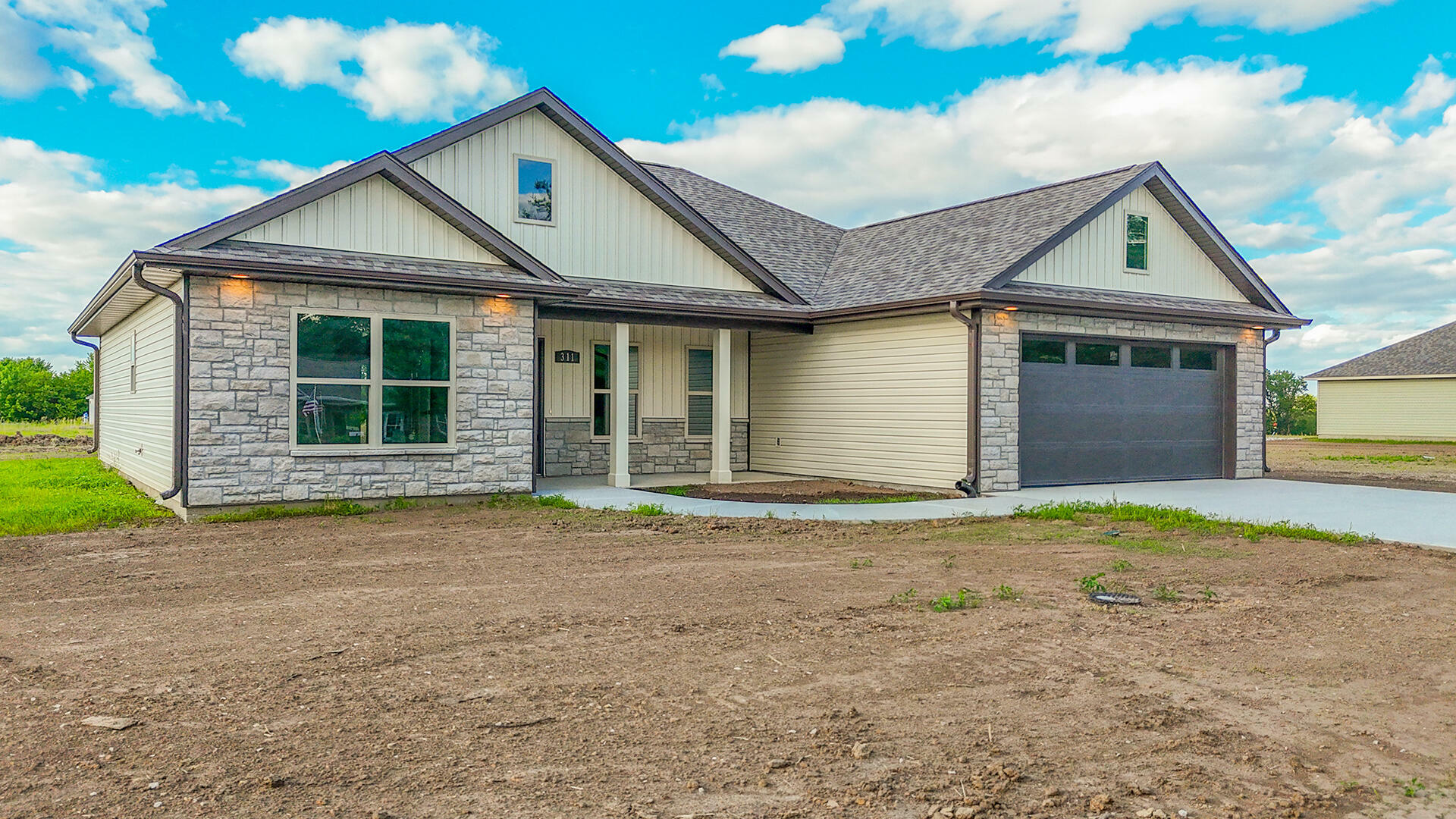 Property Photo:  311 W Francis St  MO 65284 
