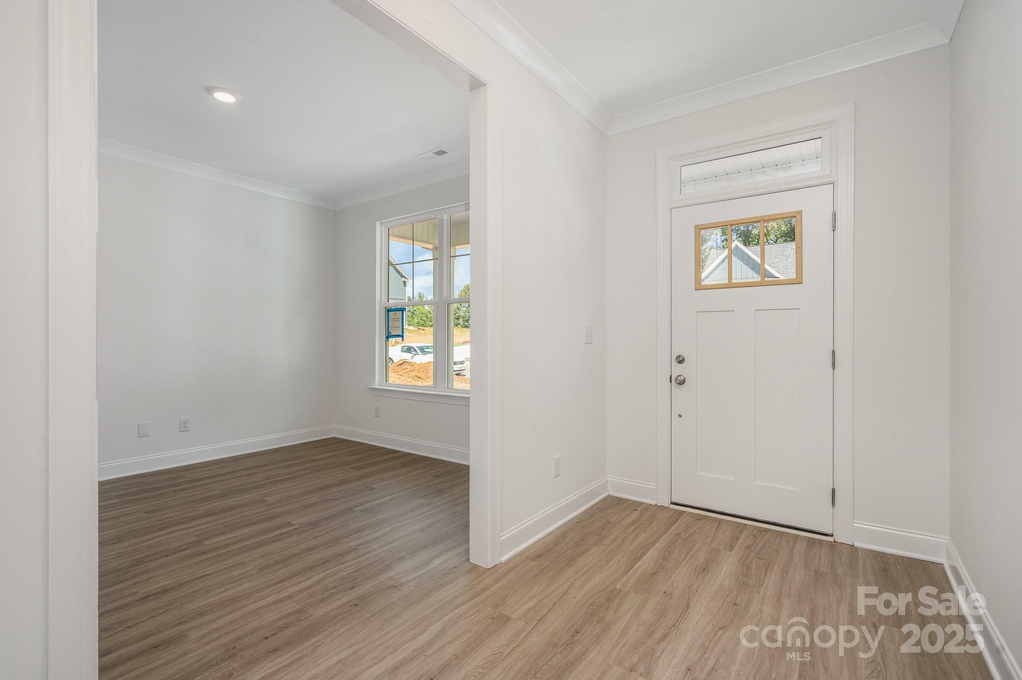 Property Photo: 1811 Country Club Road NC 28092