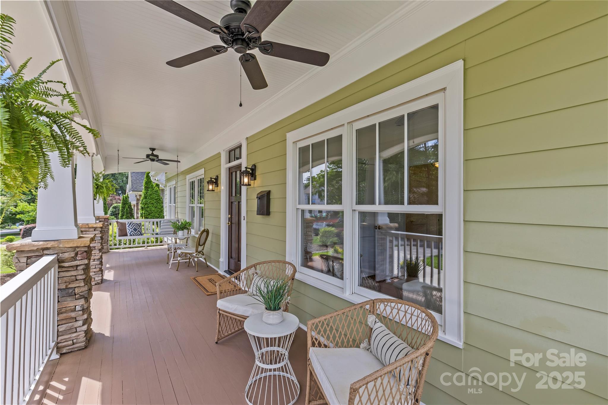 Property Photo: 1500 Lynway Drive NC 28203