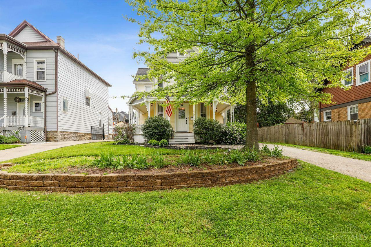 Property Photo: 4218 Franklin Avenue OH 45212