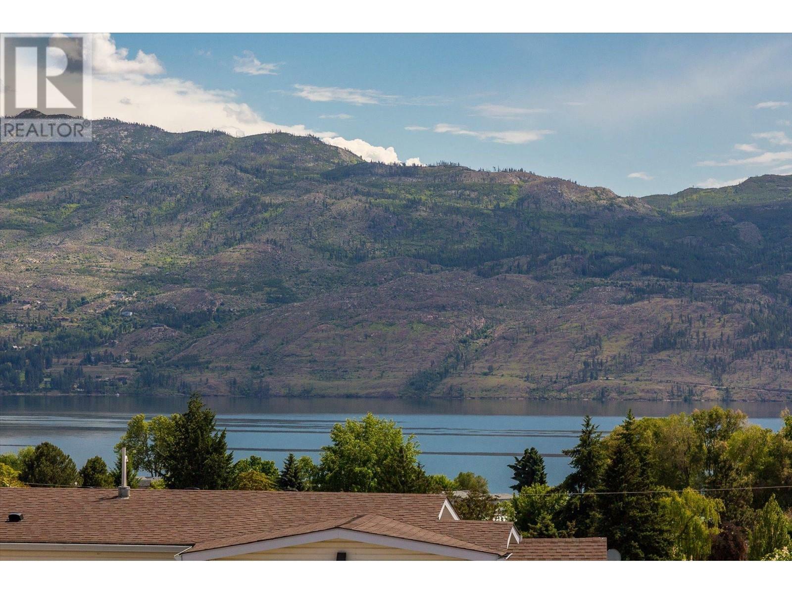 Property Photo: 2137 Talavera Place BC V4T 3H8