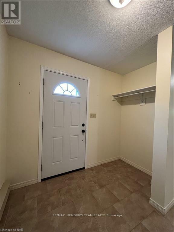 Property Photo: 38 Elma Street 16 ON L2N 6Z3