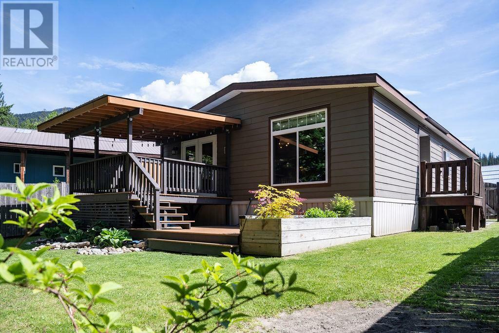 Property Photo: 7 Johnson Way BC V0E 2S1